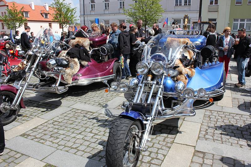 Desáté setkání motorkářů s požehnáním na cestu v Milevsku.