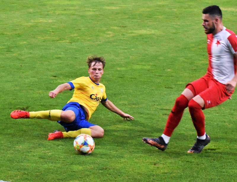 ČFL: FC Písek - Slavia Karlovy Vary 0:5 (0:4).