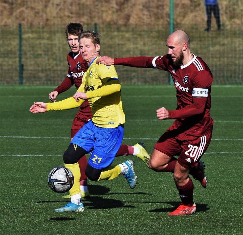 Přípravný fotbal: FC Písek - AC Sparta Praha B 2:1 (2:1). Foto: Jan Škrle