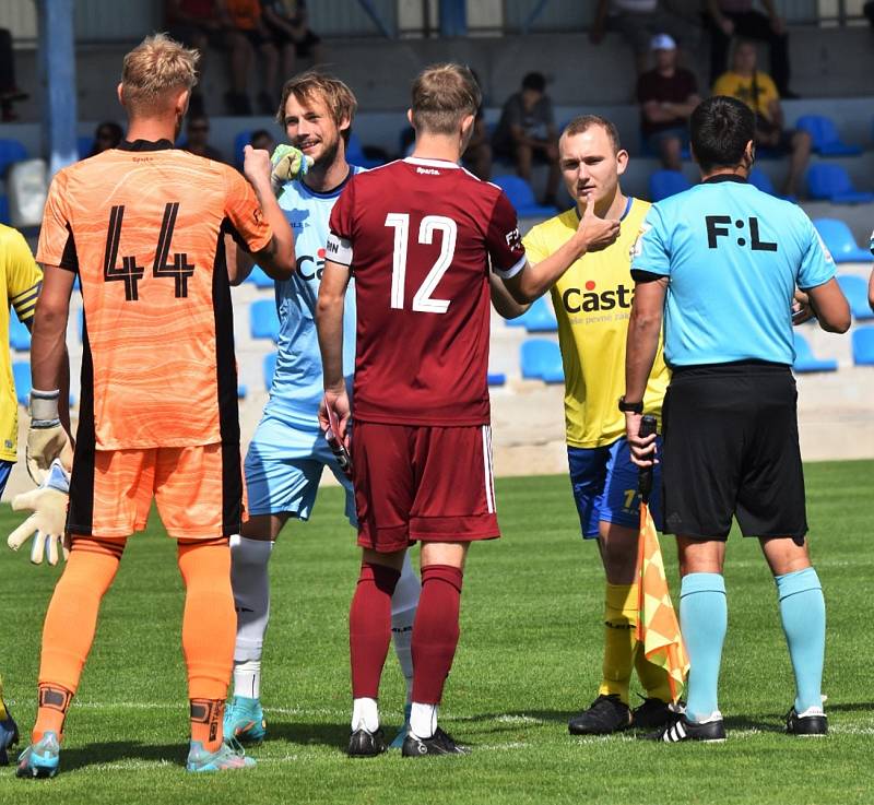 Fotbalová příprava: FC Písek - Sparta Praha B 1:3 (1:2).