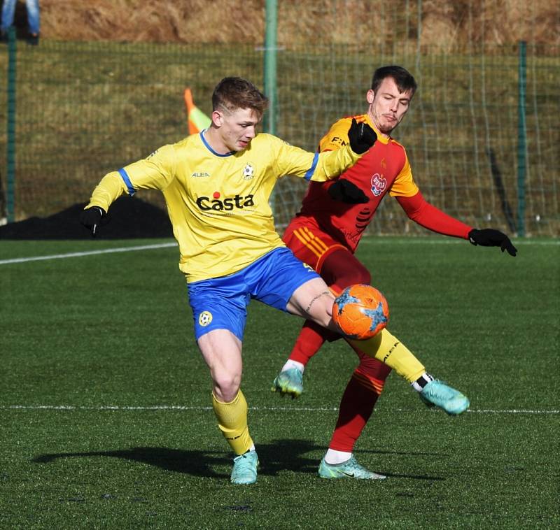 Přípravný fotbal: FC Písek - Dukla Praha 0:4 (0:1).