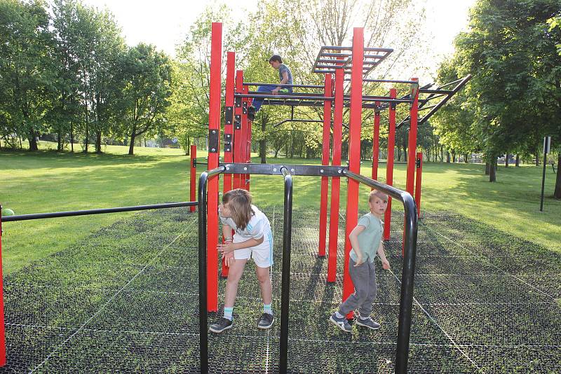 Nové workoutové hřiště v Milevsku.