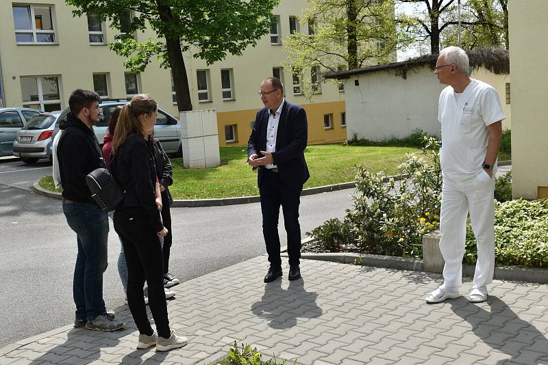 V rámci programu TalentAkademie Jihočeských nadějí nahlédli studenti také do písecké nemocnice.