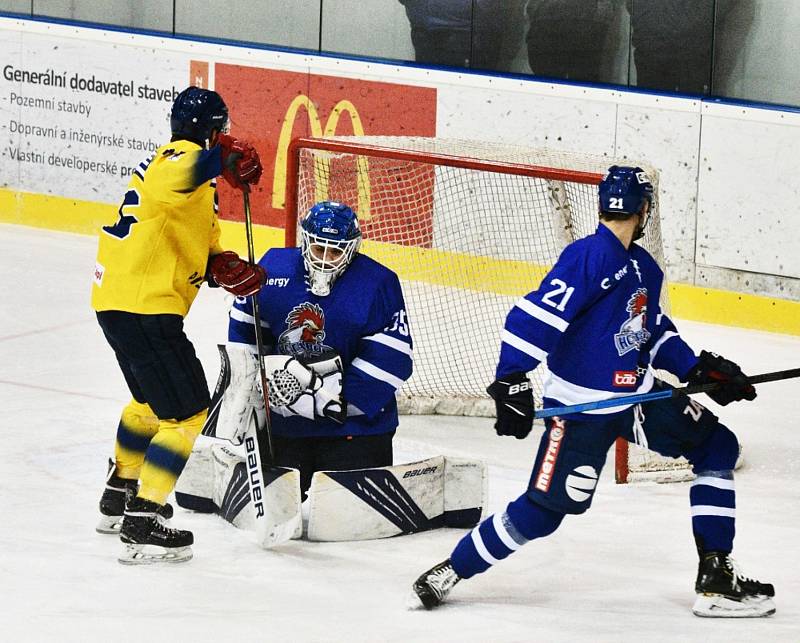 II. liga ledního hokeje: IHC Písek - HC Tábor 1:13.