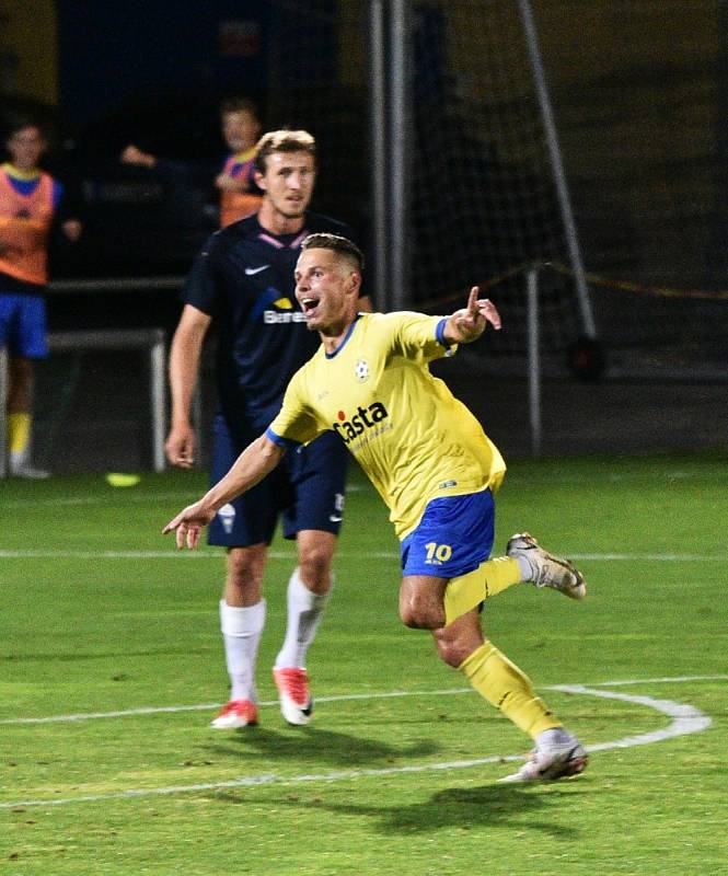 Fortuna ČFL: FC Písek - SK Benešov 4:1 (0:1).