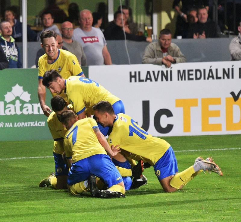Fortuna ČFL: FC Písek - Slavia Karlovy Vary 1:0 (0:0).