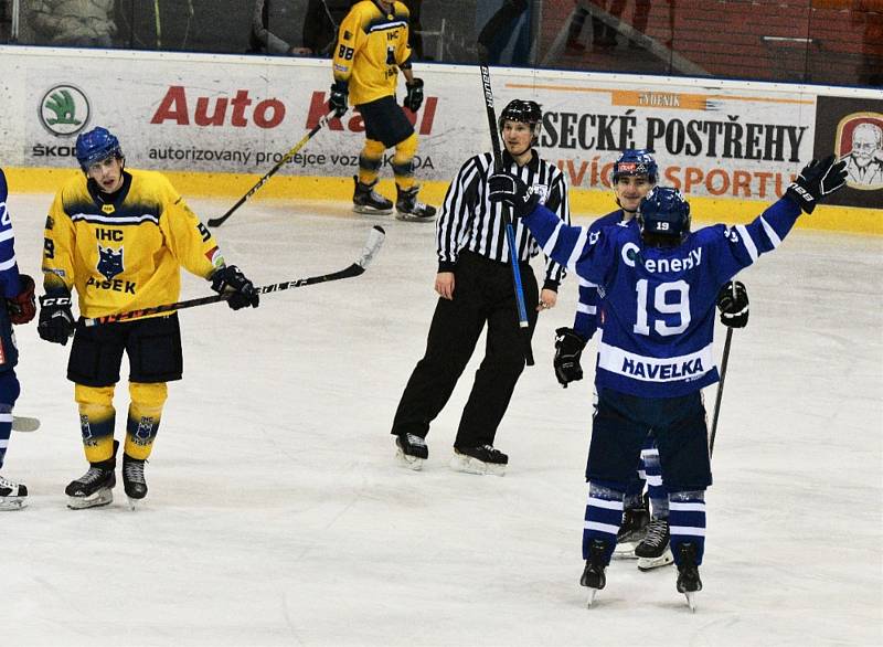 II. liga ledního hokeje: IHC Písek - HC Tábor 1:13.