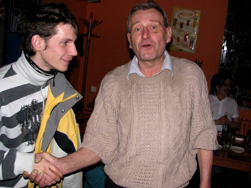 Venkovský učitel - předpremiéra filmu v píseckém kině Portyč dne 12.3.2008. Nové hvězdy - neherci Ladislav Šedivý, učeň z píseckého učiliště a jedna z hlavních postav filmu (vlevo) a Miloslav 