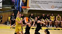 Osmifinále ČP: Sokol Sršni Písek - ERA  Basketball Nymburk 79:87.