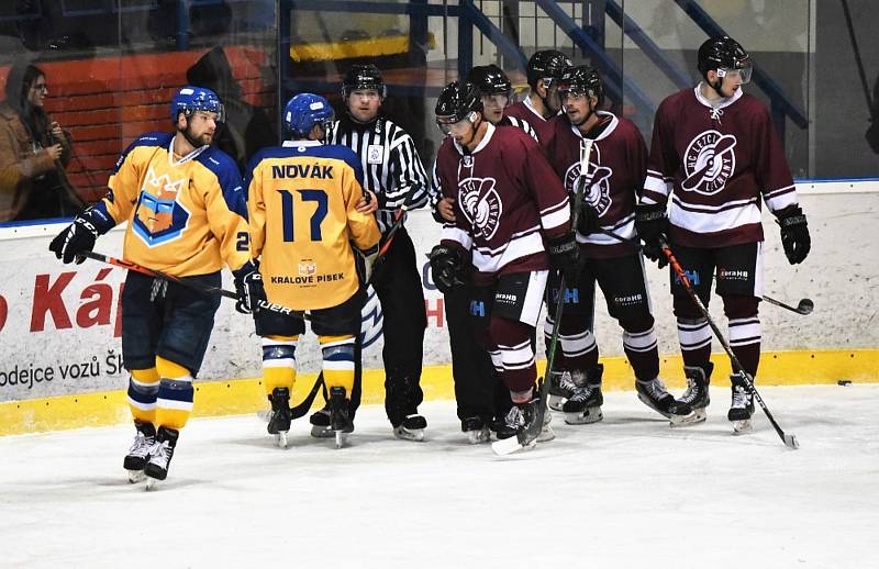 II. liga ledního hokeje: IHC Písek - Letci Letňany 3:5 (1:1, 1:2, 1:2).