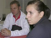 Trenér píseckých házenkářek Jan Slavík i hráčka Iveta Luzumová (na snímku) byli s předvedeným výkonem družstva i s výsledkem zápasu velice spokojeni.