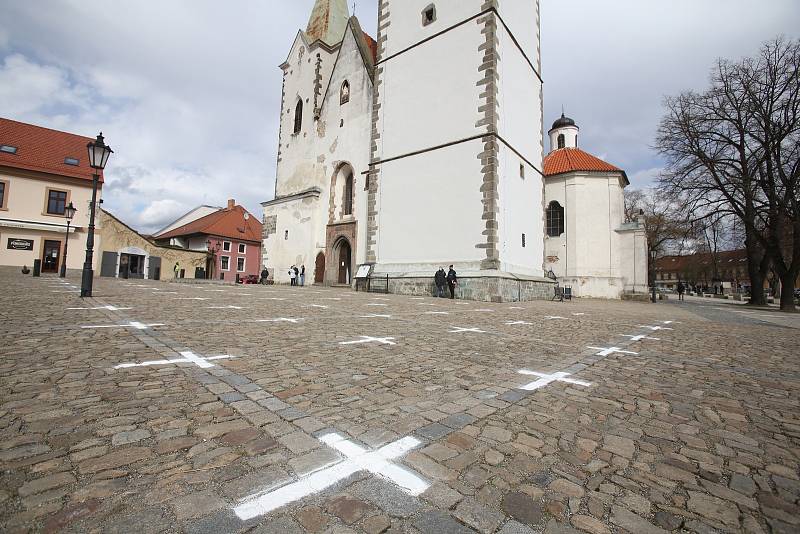 Série demonstrací proti covidovým opatřením a nouzovému stavu pokračovala v sobotu 27. 3. v Písku. Jejím svolavatelem byl Jiří Machač. Účastníků bylo poskrovnu.