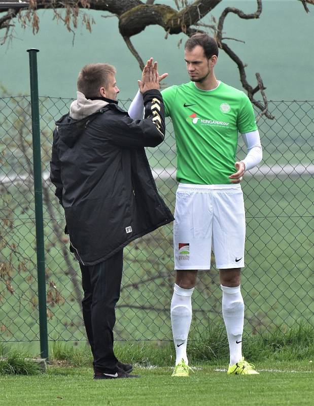 DIVIZE Čížová - Sedlčany 4:1.