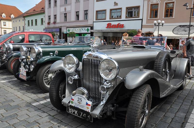 Automobily značky Lagonda. 