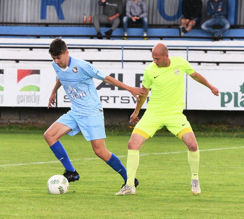 Fotbalový krajský přebor: Protivín - Osek 1:3.