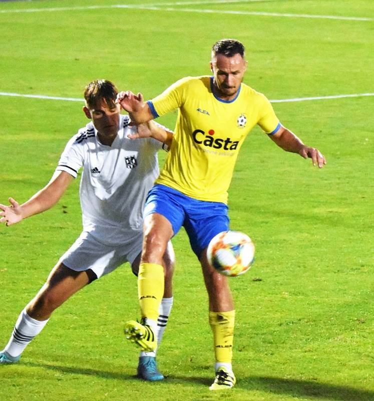 ČFL: FC Písek - FK Zbuzany 2:2 (0:1).