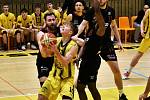 Český pohár basketbalistů: Sokol Sršni Písek - ERA Basketbal Nymburk 67:109.