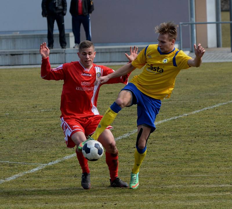 STŘELEC. František Němec (vpravo) vstřelil jedinou branku Písku.