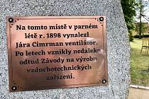 Odhalení památníku Járy Cimrmana v Milevsku.