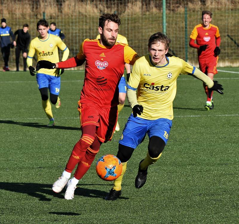 Přípravný fotbal: FC Písek - Dukla Praha 0:4 (0:1).