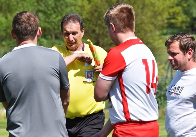 Fotbalová I.A třída: Semice - Vodňany 4:1 (3:1).