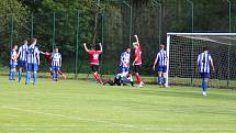 Fotbalová I.A třída: Strunkovice - Semice 2:2.