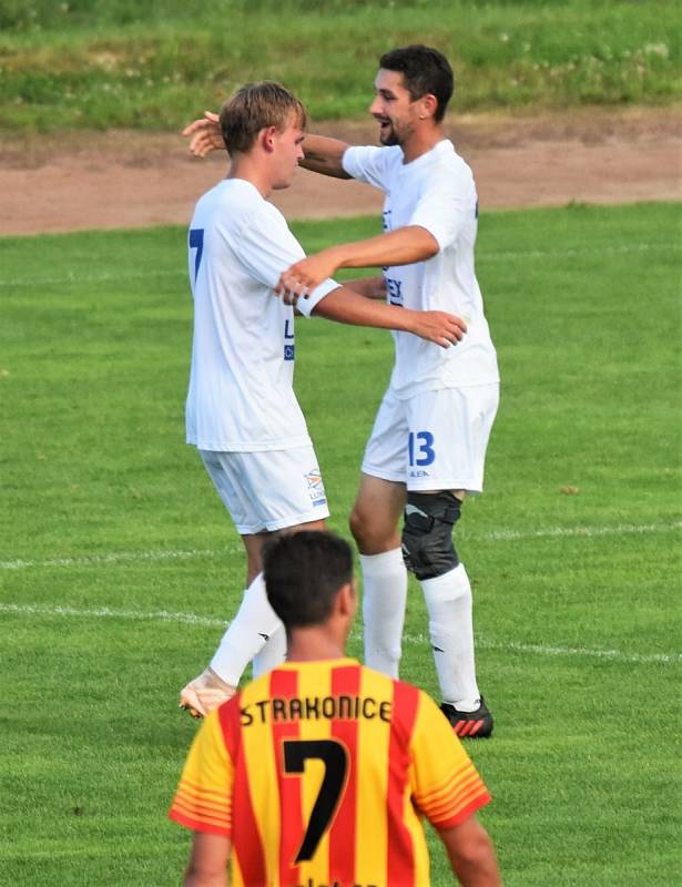 Fotbalový KP: ZVVZ Milevsko - Junior Strakonice 3:1 (1:1).