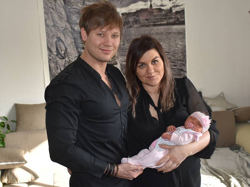 Sofie Krejčová z Drahonic. Prvorozená dcera Lucie Kotrbové a Davida Krejči se narodila 18. 2. v 8.35 hodin. Při narození vážila 3750 g a měřila 50 cm.