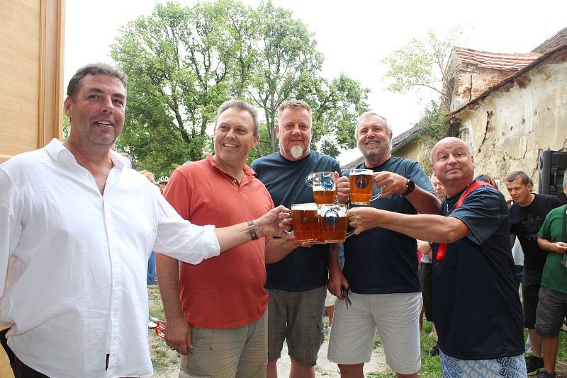 Čížovský pivovar slavnostně zahájil svůj provoz.