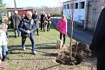 Albrechtice nad Vltavou navštívil velvyslanec Slovinské republiky Leon Marce. Při této pčíležitosti byla zasazená lípa slovinsko - českého přátelství a otevřená výstava Slovinsko, Evropa v malém.