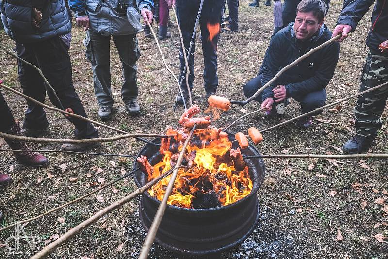 OBRAZEM: Na Hrejkovickou dvacítku vyrazily davy. Možná až 1300 lidí.