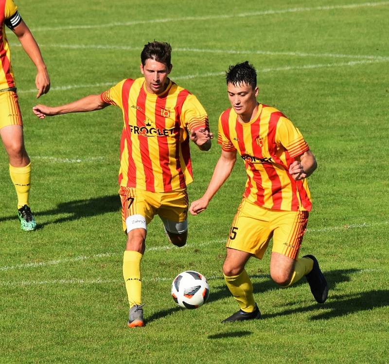 Fotbalový KP: ZVVZ Milevsko - Junior Strakonice 3:1 (1:1).