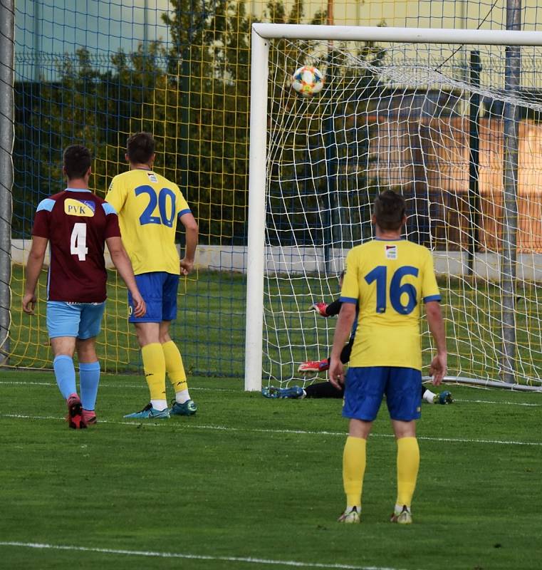 Fotbalová ČFL: FC Písek - SK Rakovník 8:0 (4:0).