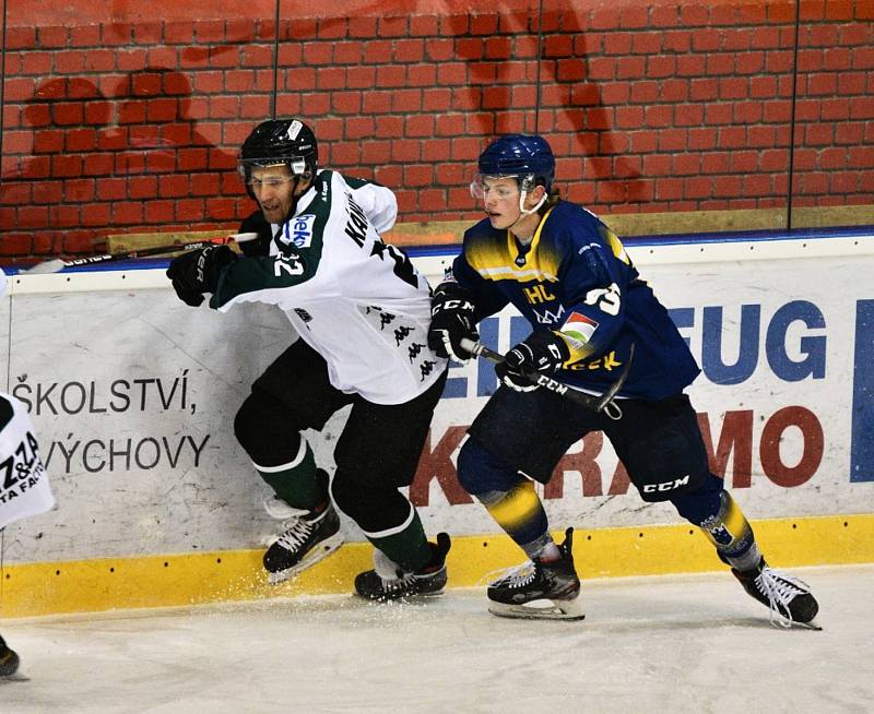 II. hokejová liga: IHC Králové Písek - HC Příbram 7:2.