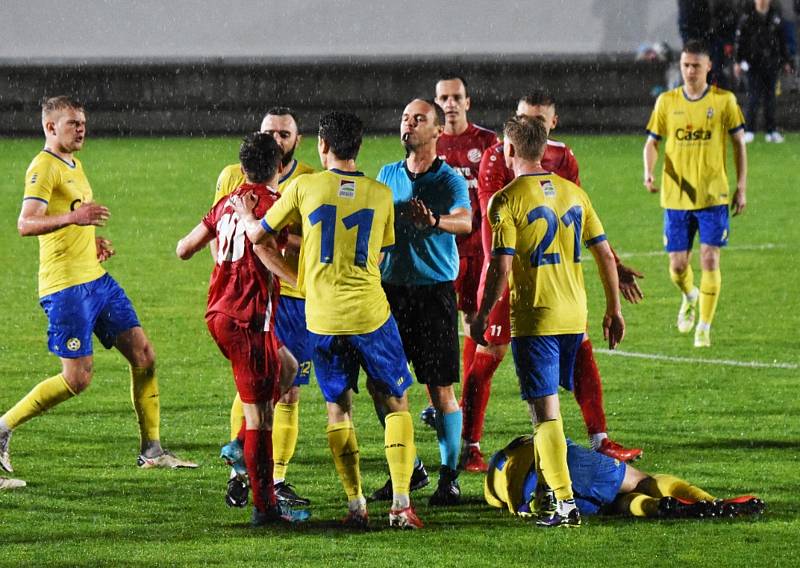 ČFL: FC Písek - Králův Dvůr 2:1 (1:1).