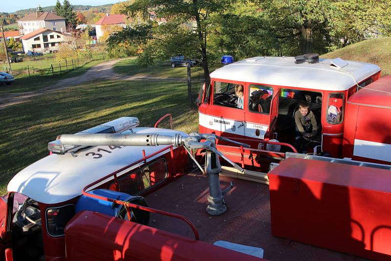 Drakiáda, den otevřených dveří ve vodárně a ukázky nových hasičských vozidel a techniky.