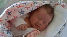 Adam Mondek z Bošilce. Syn Kristýny a Romana Mondekových se narodil 16. 8. 2019 ve 22.33 hodin. Při narození vážil 3550 g a měřil 50 cm. Doma na brášku čekala Nina (1).