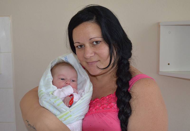 Zuzana Zacharová z Písku. Prvorozená dcera Lenky a Romana Zacharových se narodila 19. 10. 2018 v 1.45 hodin, při porodu vážila 3400 g a měřila 48 cm.
