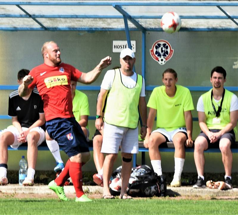 Fotbalový KP: SIKO Čimelice - ZVVZ Milevsko 2:2 (1:1).