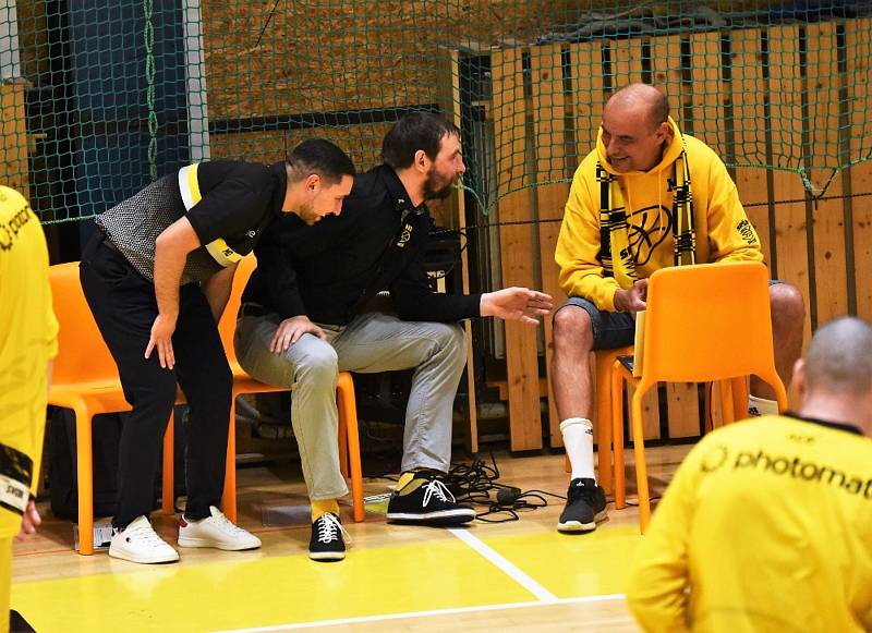 Čtvrtfinále play off 1. ligy basketbalistů: Sršni Photomate Písek - Lokomotiva Plzeň 93:54 (58:22).