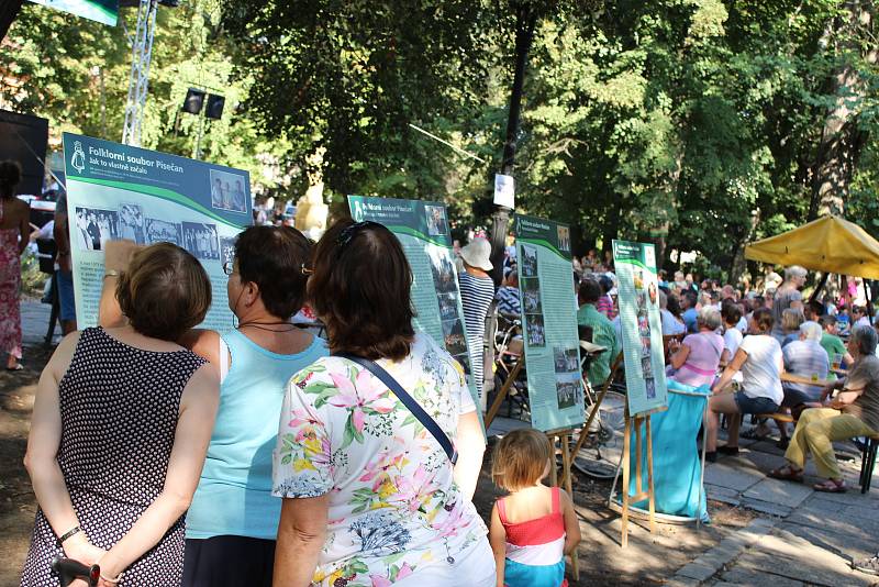 XXIV. Mezinárodní folklorní festival je v plném proudu.