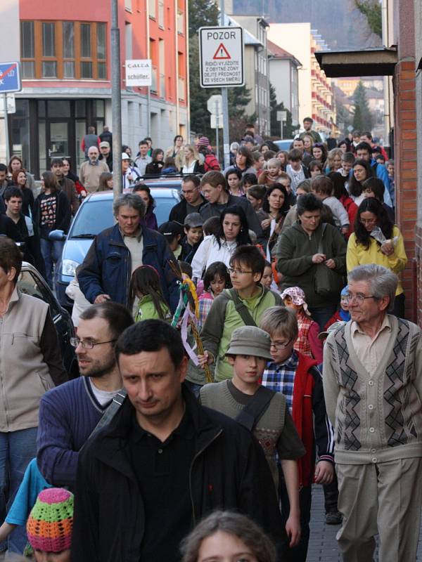 Vynášení smrtky žáky a učiteli ZŠ Svobodná Písek