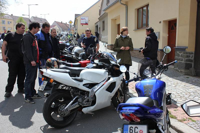 Desáté setkání motorkářů s požehnáním na cestu v Milevsku.