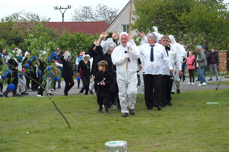 Májové slavnosti v Křenovicích byly tentokrát kosmické.