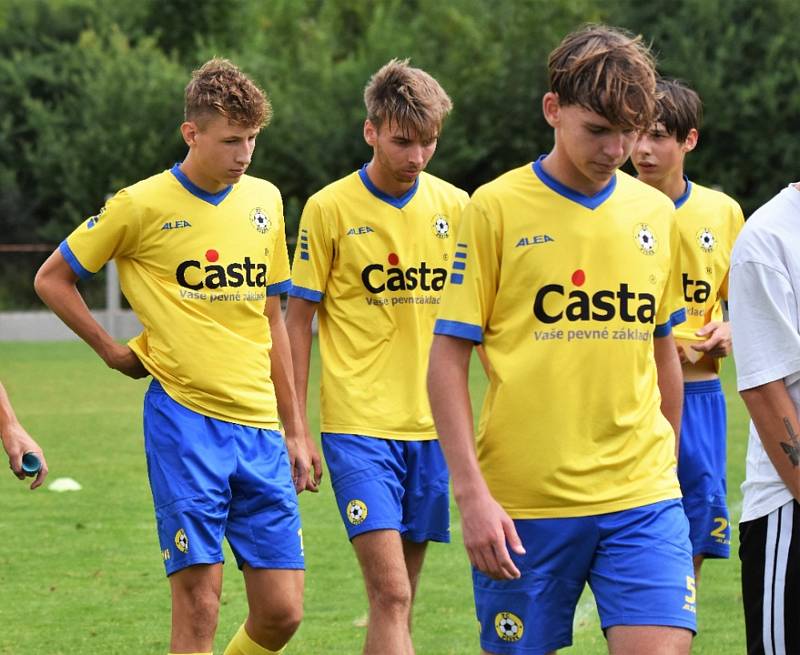 Česká liga dorostu: FC Písek - FK Pardubice B 0:2 (0:1).