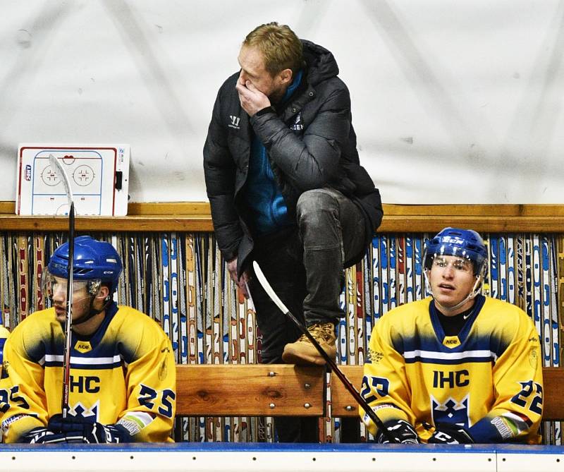 II. liga ledního hokeje: IHC Písek - HC Tábor 1:13.