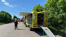 Hromadná nehoda autobusu a dvou aut u Drhovle na Písecku byla naštěstí jen cvičení záchranných složek.