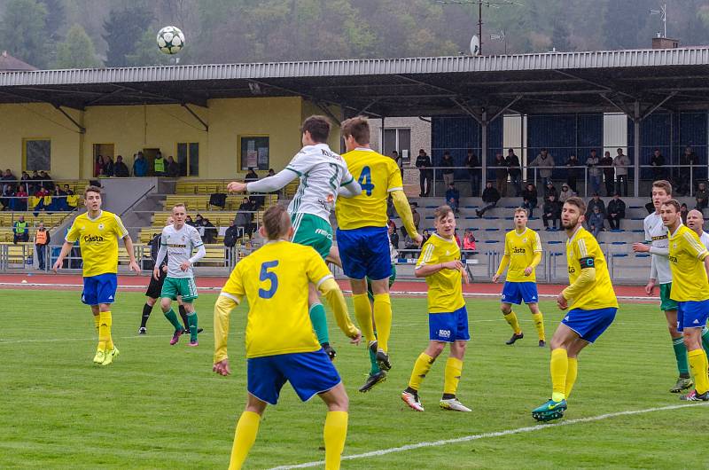 Momenty z třetiligového utkání FC Písek - FC Olympia Hradec Králové