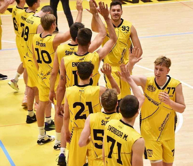 Basketbalová 1. liga: Sršni Photomate Písek – GBA Lions Jindřichův Hradec 81:84 (22:19, 48:31, 61:63).