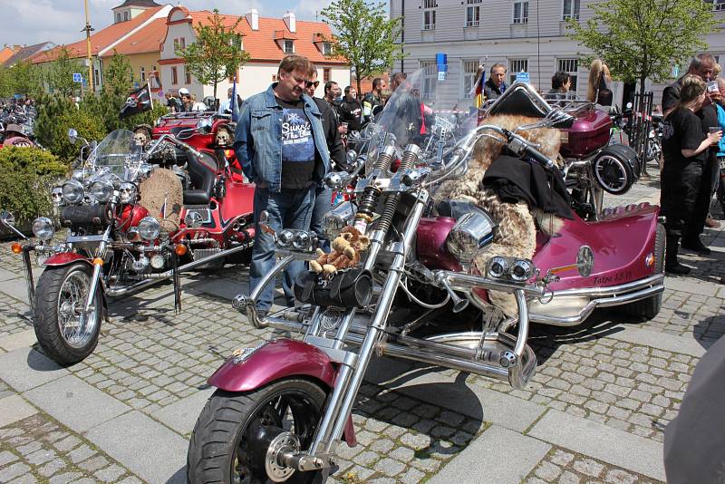 Desáté setkání motorkářů s požehnáním na cestu v Milevsku.